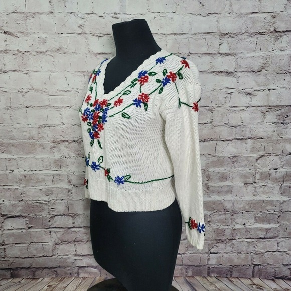 Vintage White Floral Embroidered Sweater Women's Size M V Neck Boho Cottagecore - Picture 4 of 6